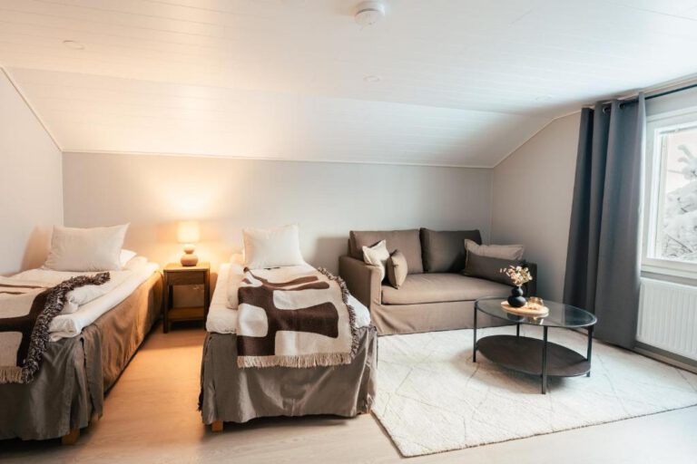 Lapland Lakeside Villa
