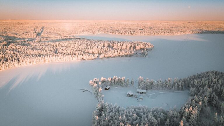 Lakeside Holiday Home
